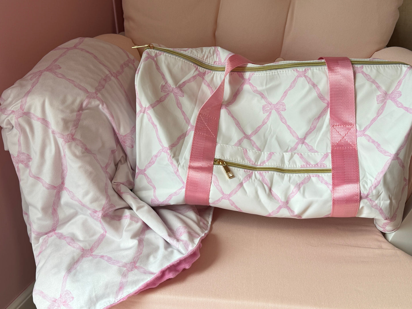 Pink Bows Blankets